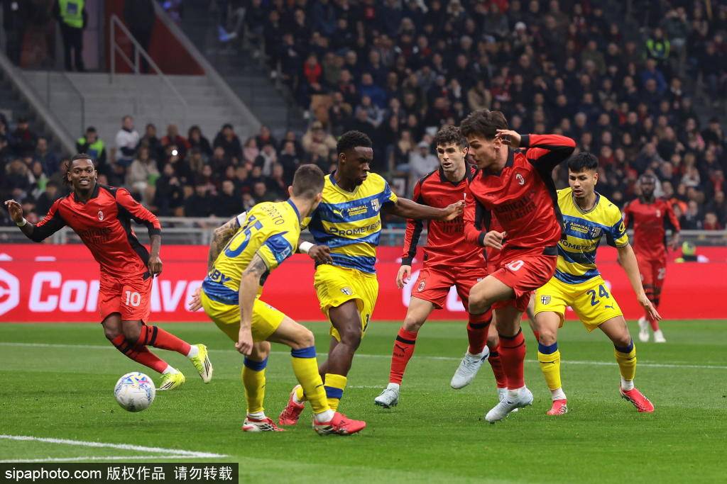 一日意甲动向：卡萨诺称国米不夺冠概率是0，米兰外租遭遇退回